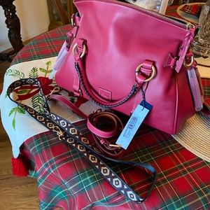 Dooney & Bourke medium satchel